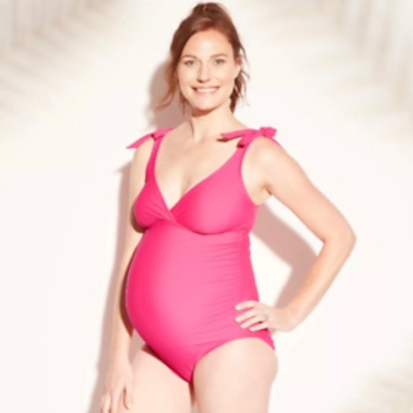 Pink maternity swimsuit - Picture 1 of 5